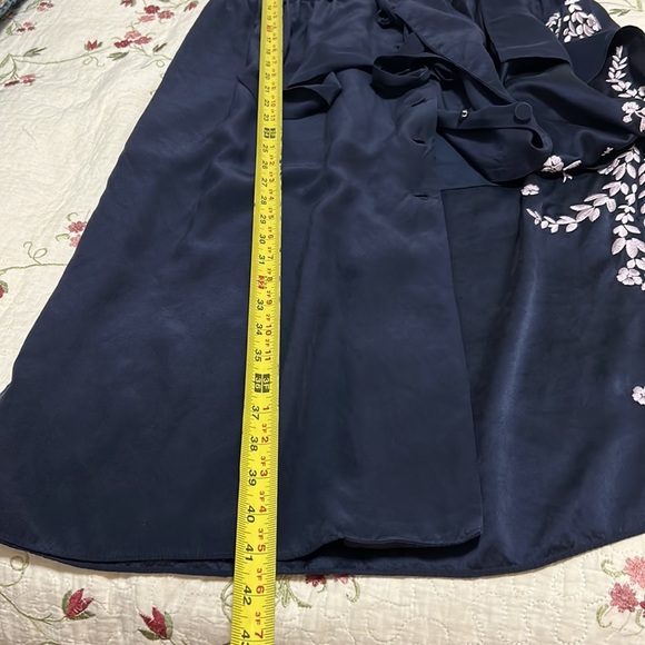 Cinq a Sept Silk Button Blue Dress Embroidered Floral Rose Pink Pockets Small 4 - Picture 14 of 16